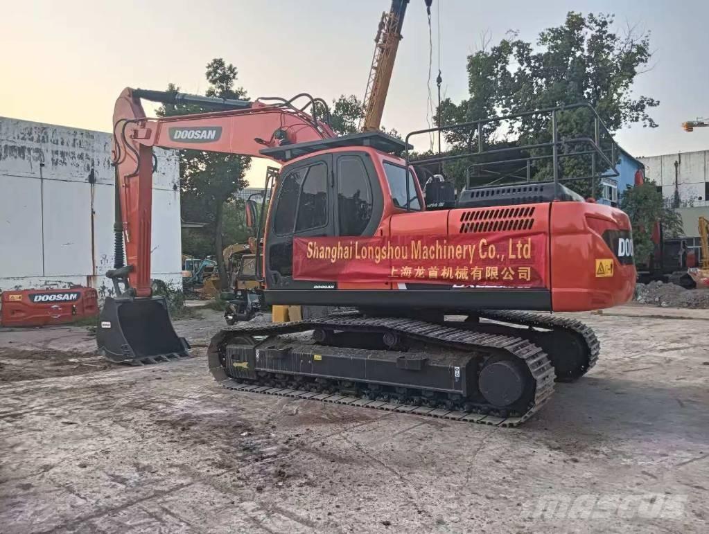Doosan DX 225 LC-9C Lánctalpas kotrók