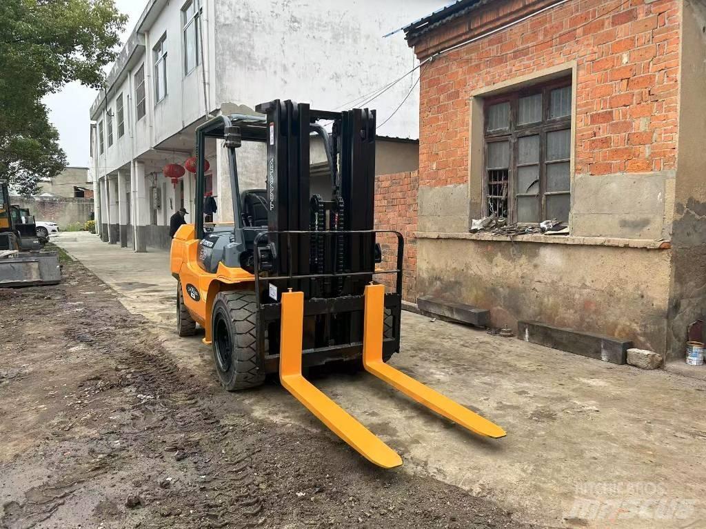 Toyota 5 ton Dízel targoncák