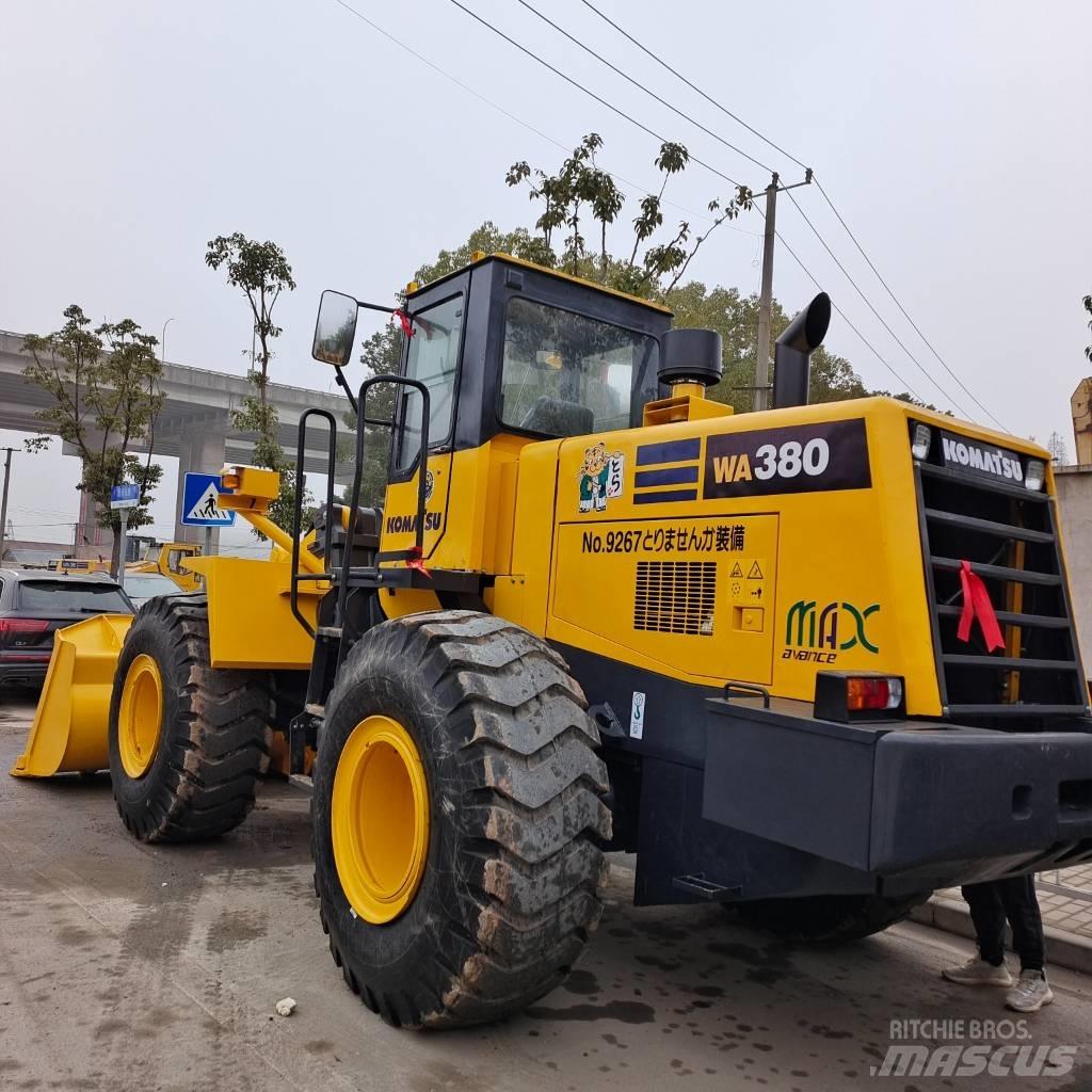 Komatsu WA 380-3 Gumikerekes homlokrakodók