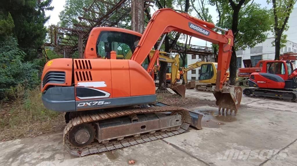 Doosan DX 75-9 C Lánctalpas kotrók