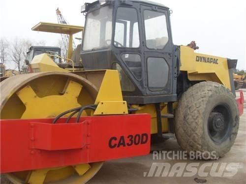 Dynapac CA30D Egydobos hengerek