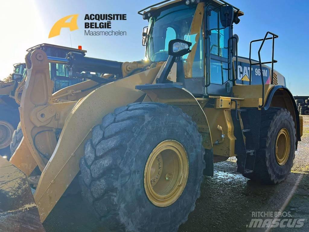 CAT 966 M Gumikerekes homlokrakodók