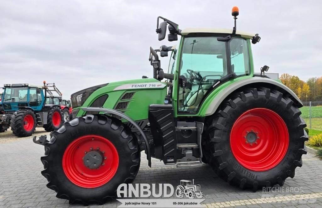 Fendt 716 Vario S4 Traktorok