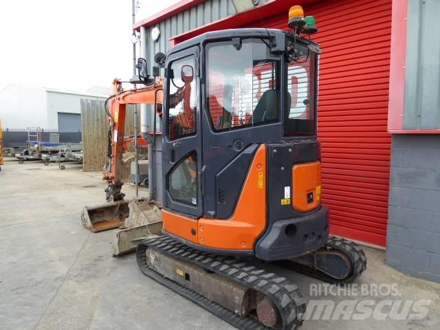 Hitachi ZX 33 U-5A Mini kotrók < 7t