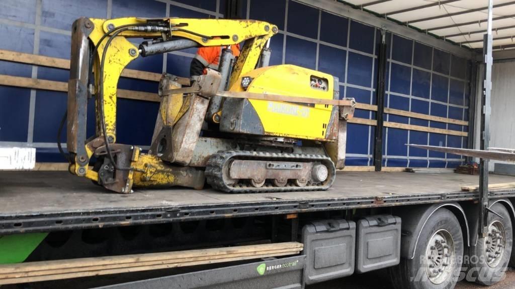 Brokk 180 Bontásra használt kotrók