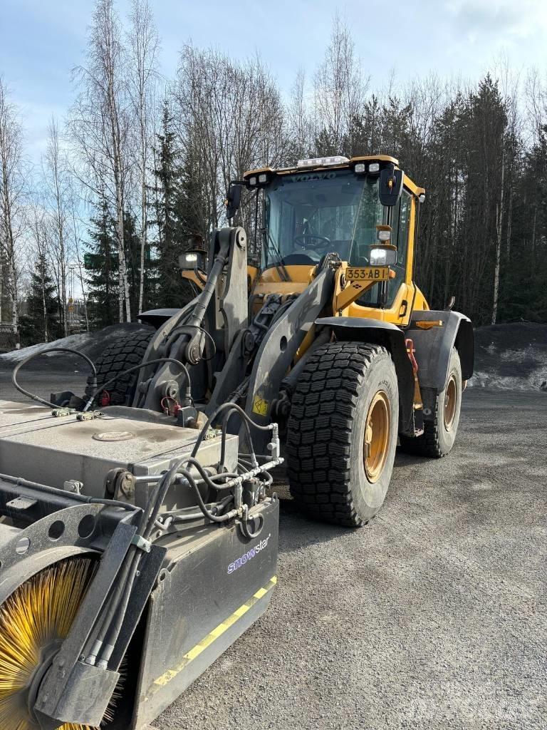 Volvo L 90 H Gumikerekes homlokrakodók