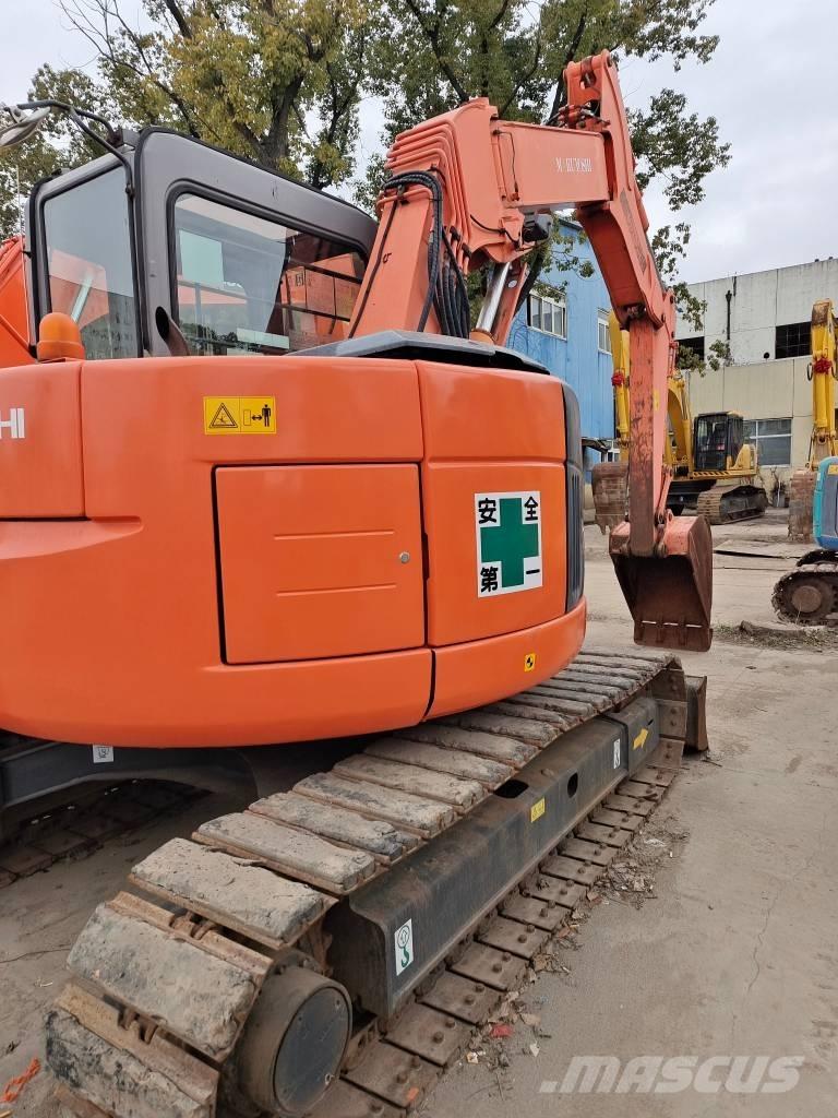 Hitachi ZX 75 Közepes (midi) kotrók 7 t - 12 t