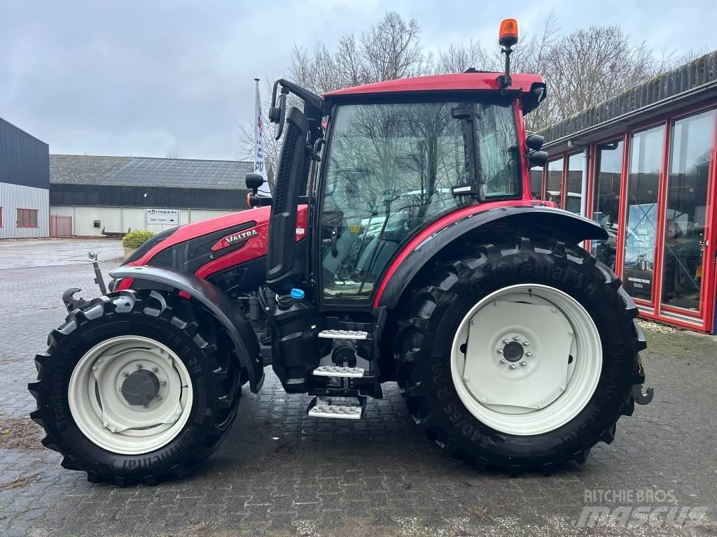 Valtra G 115 Active Traktorok