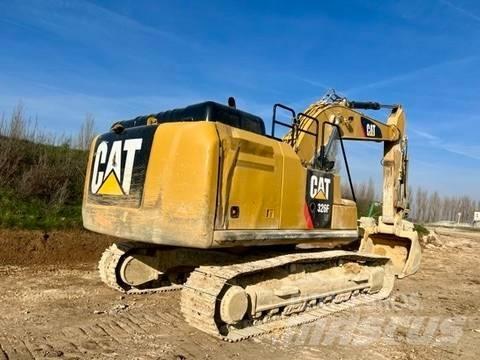 CAT 326 F L Lánctalpas kotrók
