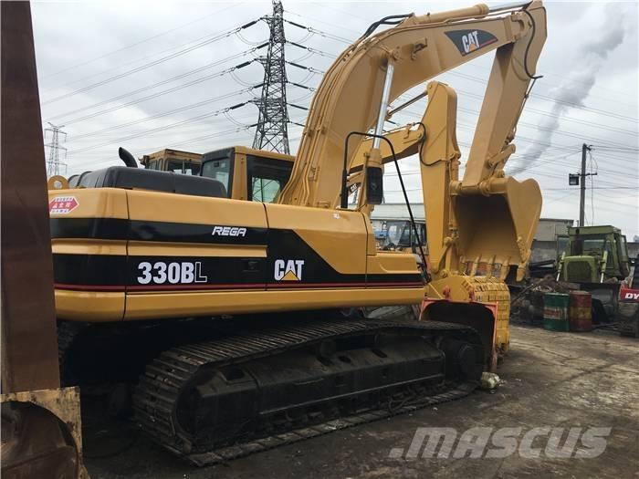 CAT 330 B L Lánctalpas kotrók