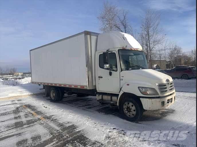 Hino 185 Dobozos teherautók