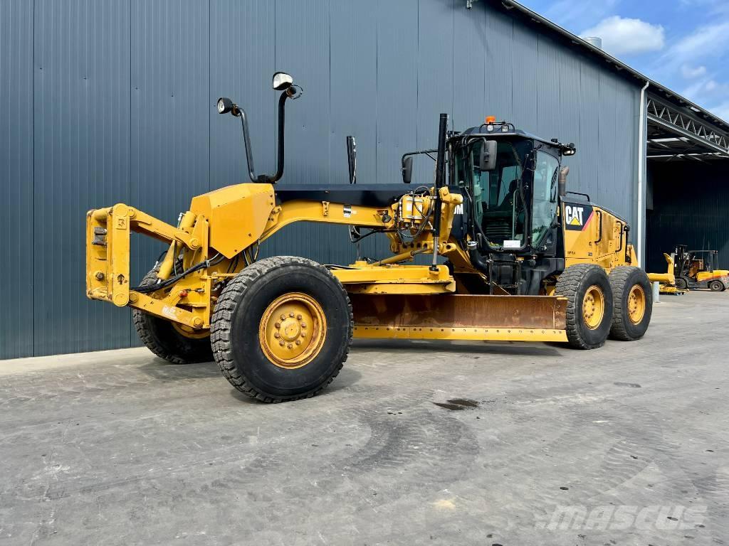 CAT 140M Gréderek