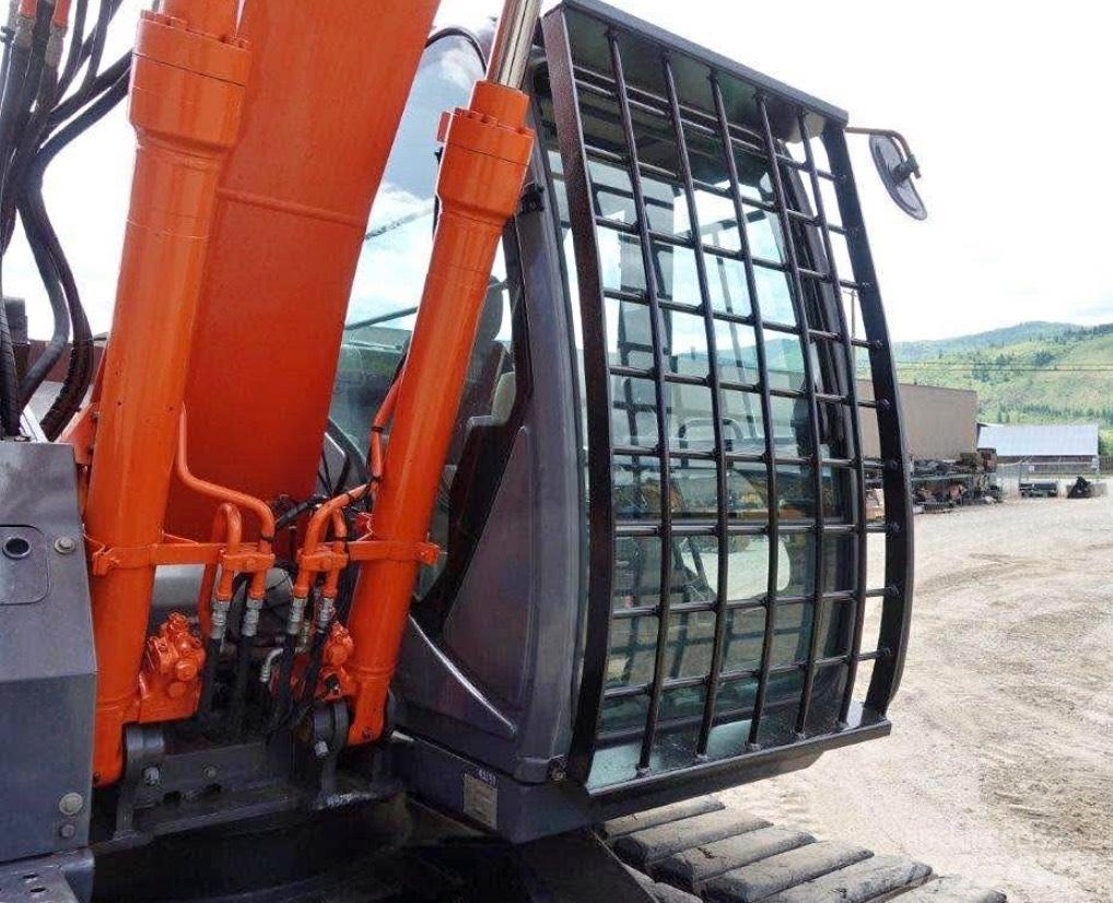 Hitachi ZX 135 US-3 Lánctalpas kotrók