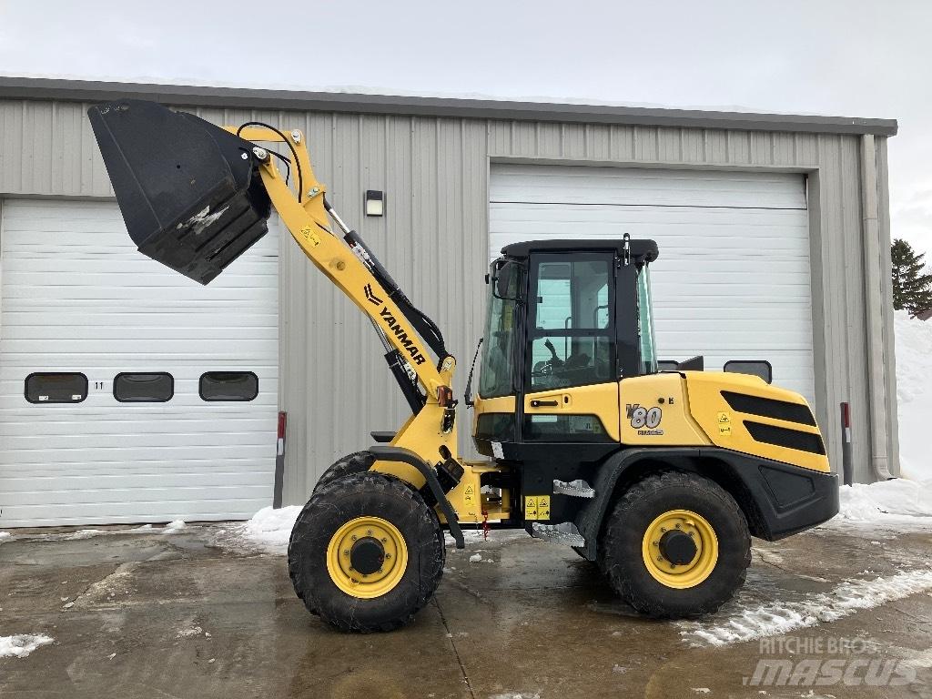 Yanmar V 80 Gumikerekes homlokrakodók