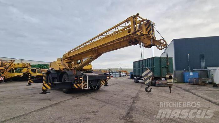 Tadano TR-400E Mobil daruk