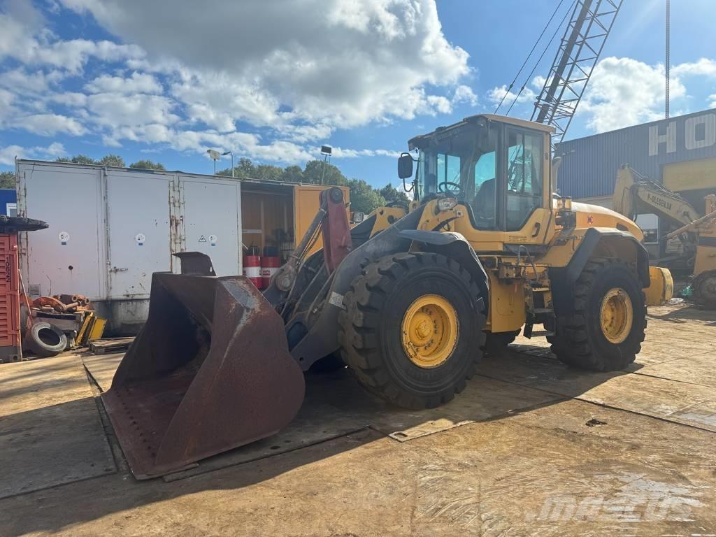 Volvo L 120 G Gumikerekes homlokrakodók