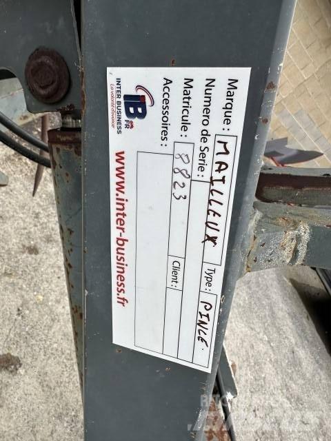 Mailleux MANIBALLE Bálafogó