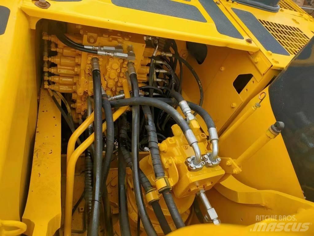 Komatsu PC 220-7 Lánctalpas kotrók