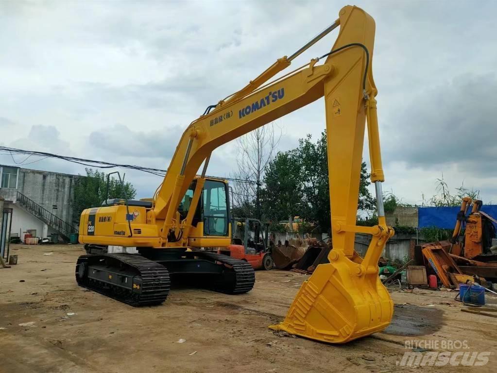 Komatsu PC 220-7 Lánctalpas kotrók
