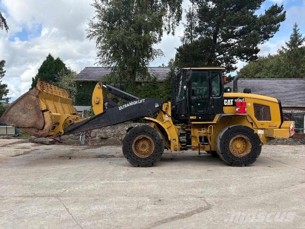 CAT 938 M Gumikerekes homlokrakodók