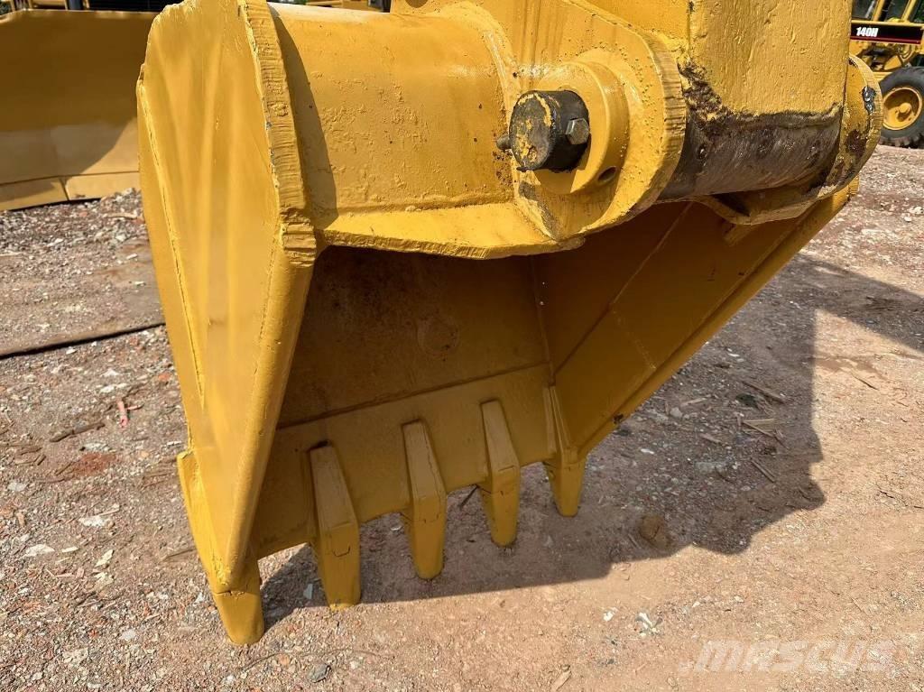 CAT 320 B Lánctalpas kotrók