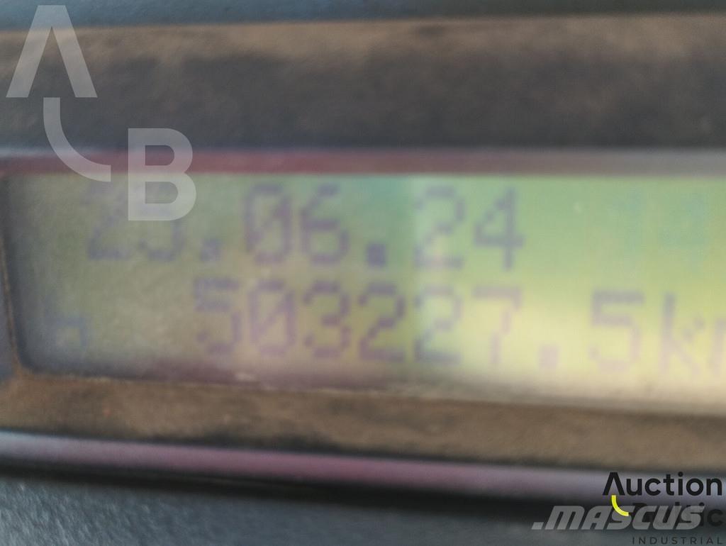 Iveco 260 E44 Billenő teherautók