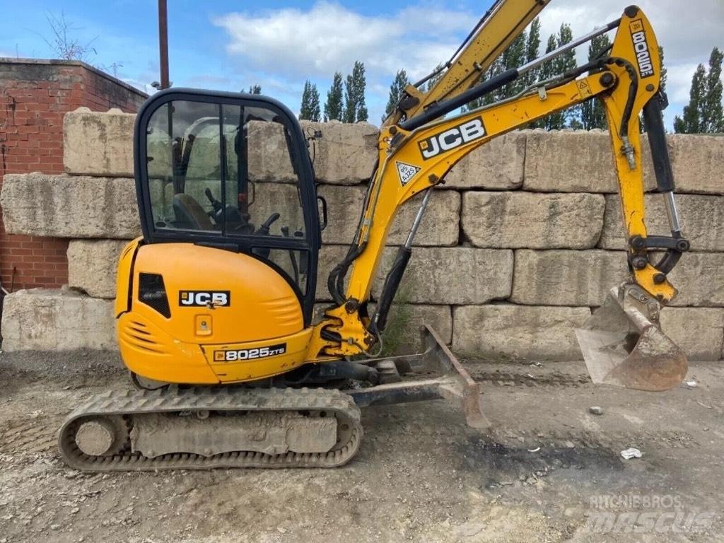 JCB 8025 ZTS Mini kotrók < 7t