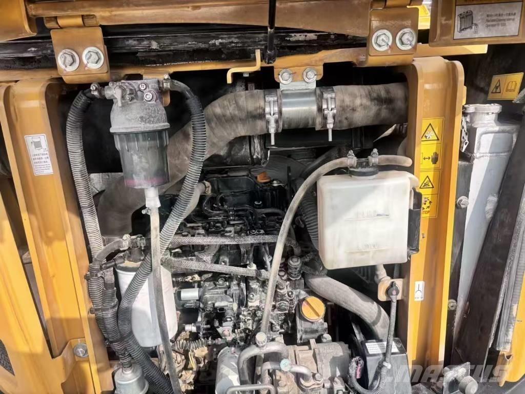 Sany SY 35 U Mini kotrók < 7t