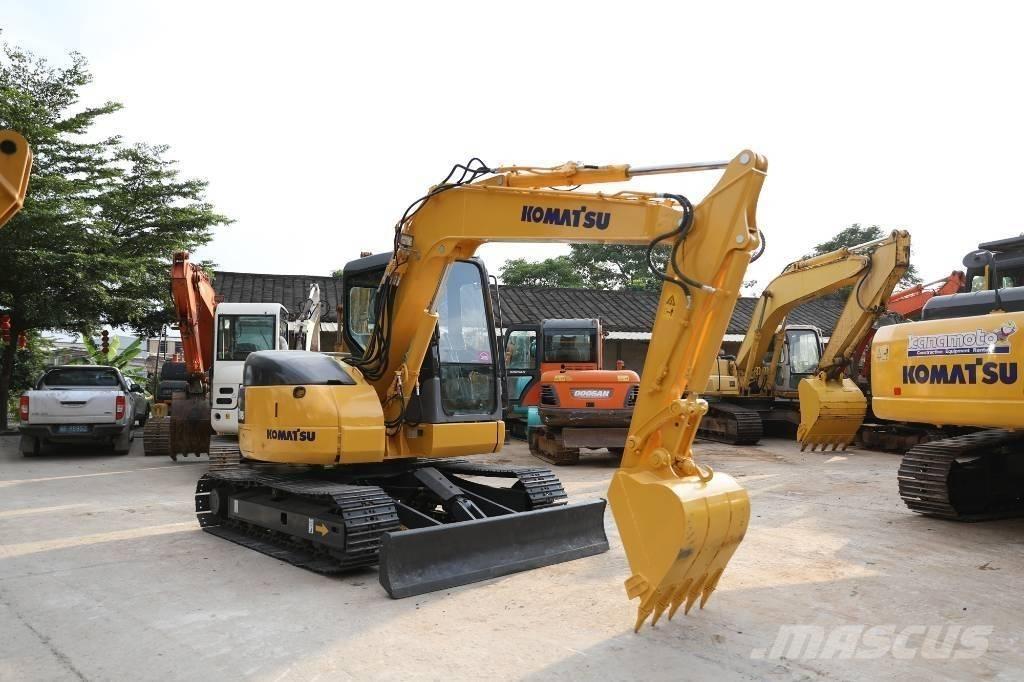 Komatsu PC 78 US-6 Közepes (midi) kotrók 7 t - 12 t