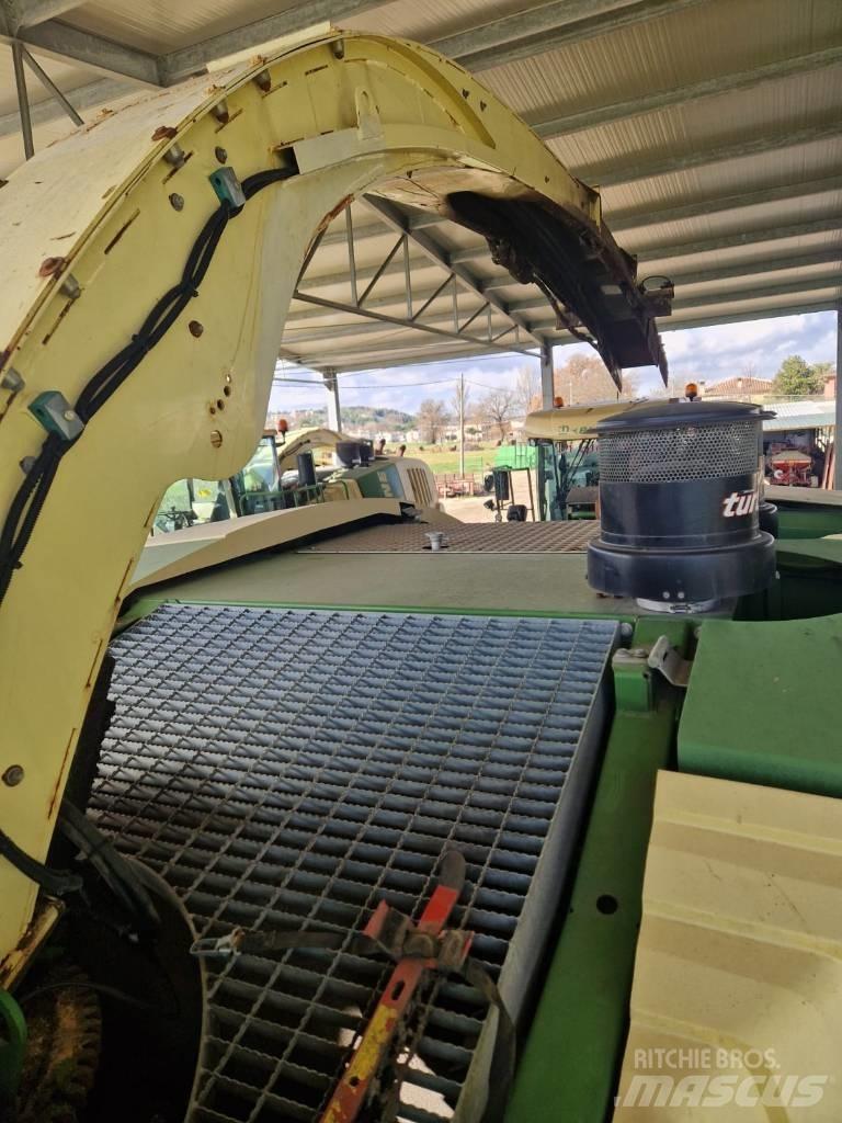 Krone Big X 800 Önjáró szecskázók