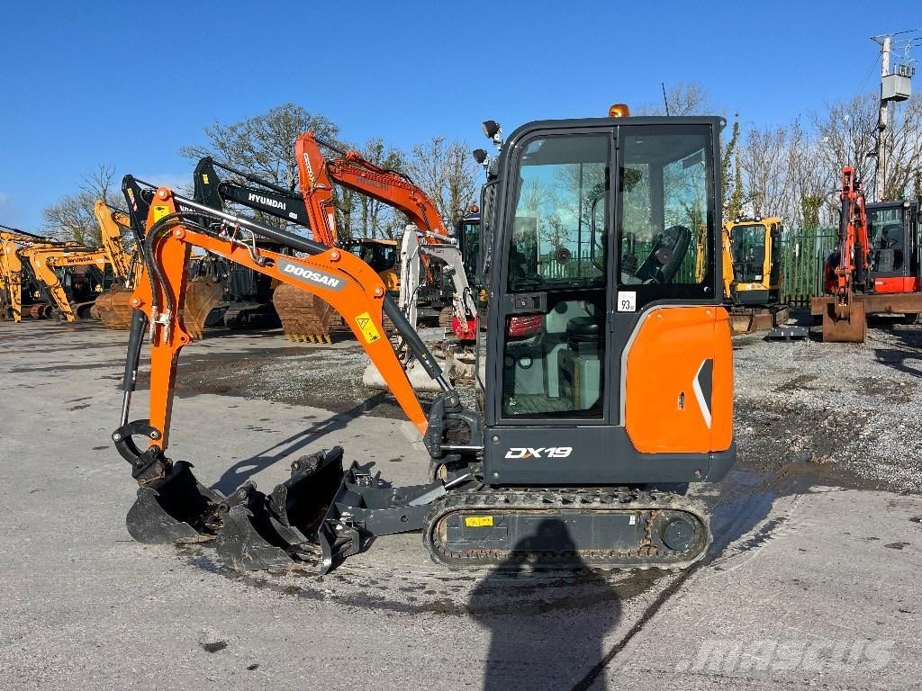 Doosan DX 19 Mini kotrók < 7t