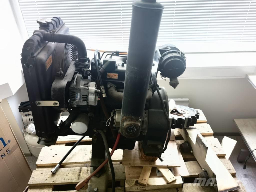 Kubota D905, D902 Motorok