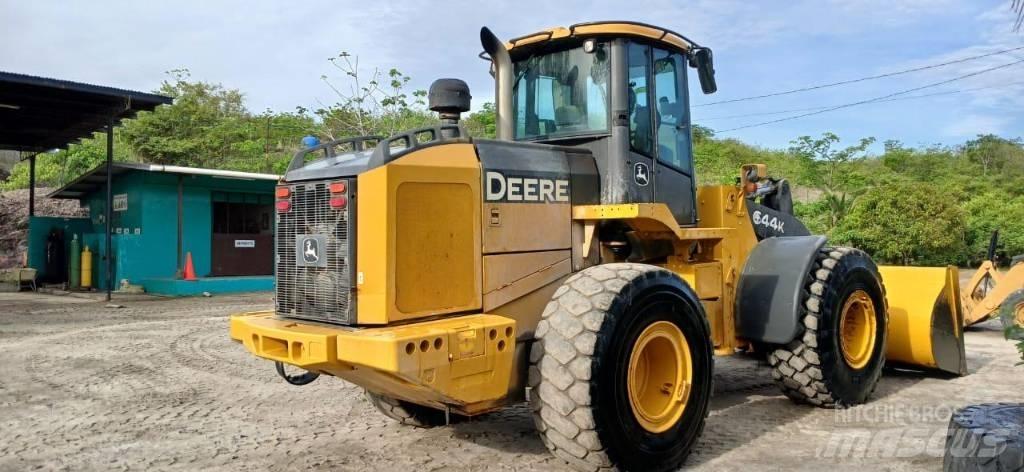 John Deere 644 K Gumikerekes homlokrakodók