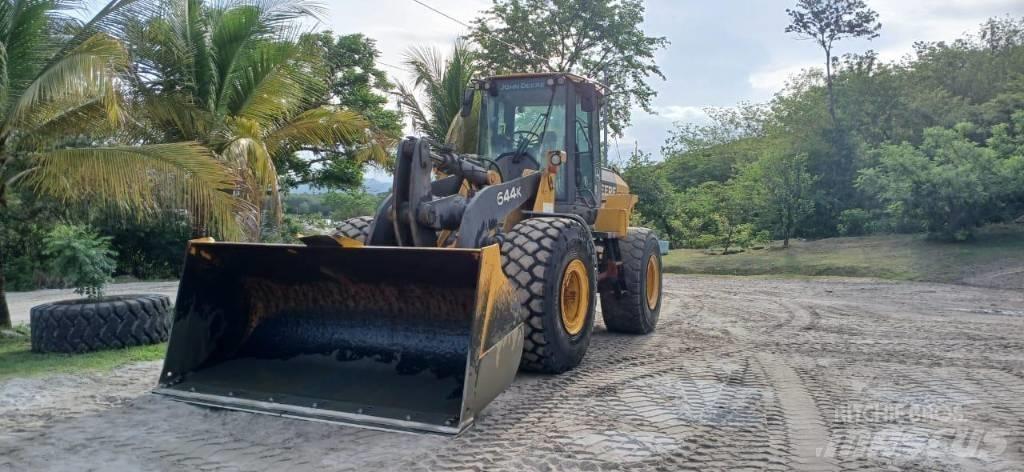 John Deere 644 K Gumikerekes homlokrakodók