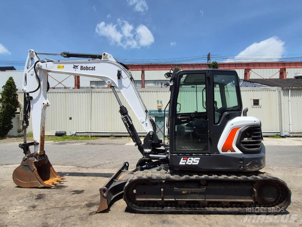 Bobcat E 85 Lánctalpas kotrók
