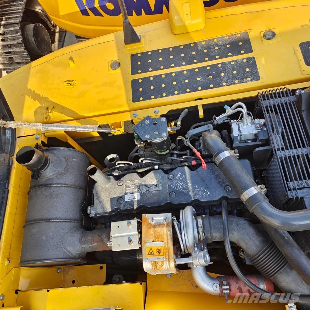 Komatsu PC 220-8 Lánctalpas kotrók