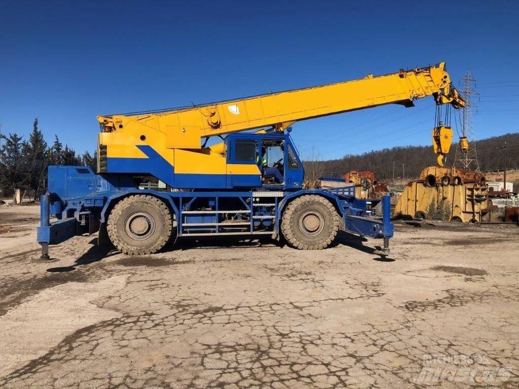 Kobelco RK 450 Mobil daruk