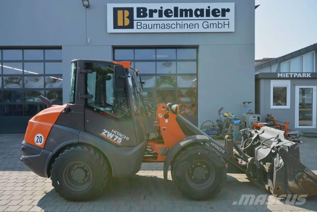Hitachi ZW 75-6 Gumikerekes homlokrakodók