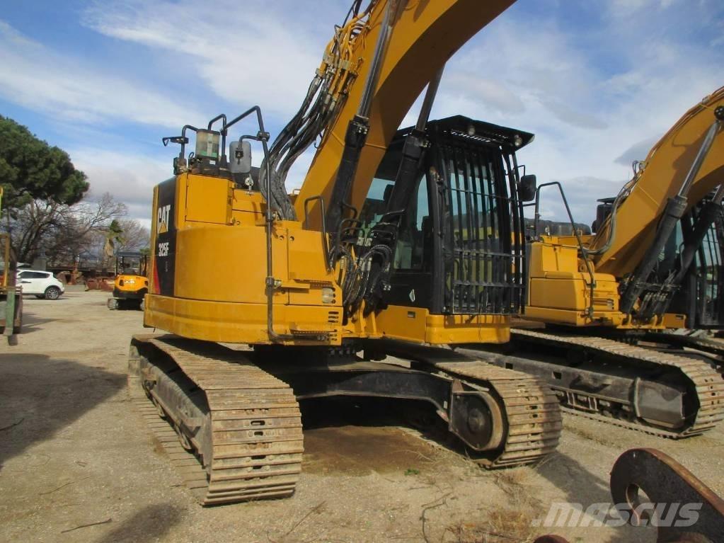 CAT 325 F LCR Lánctalpas kotrók
