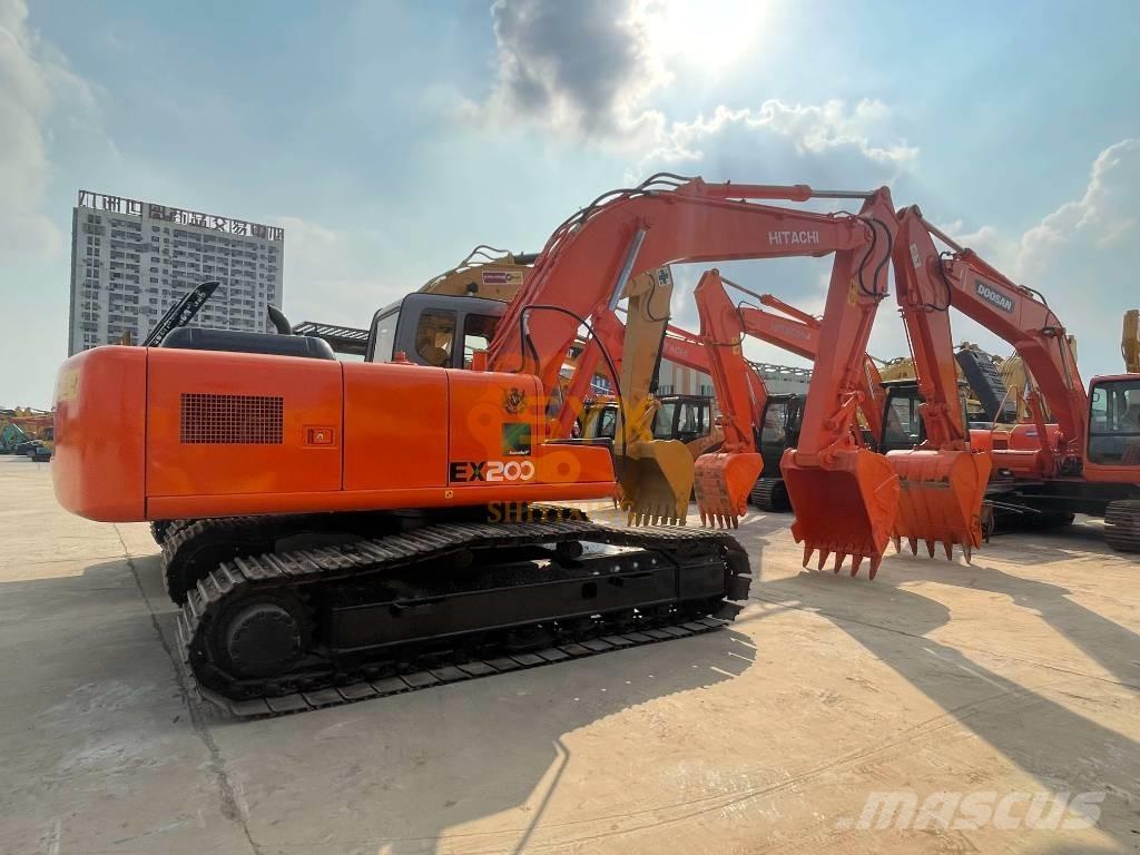 Hitachi EX 200 Lánctalpas kotrók