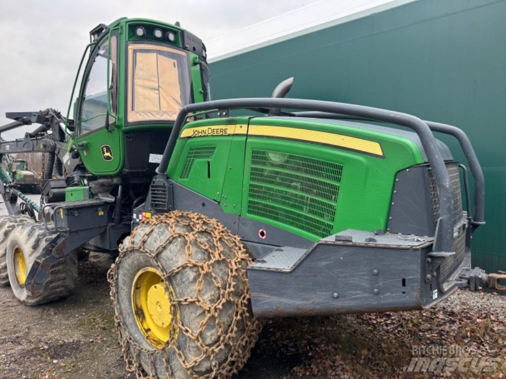 John Deere 1070G Betakarítók