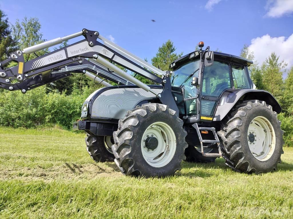 Valtra T120 Hitech Traktorok