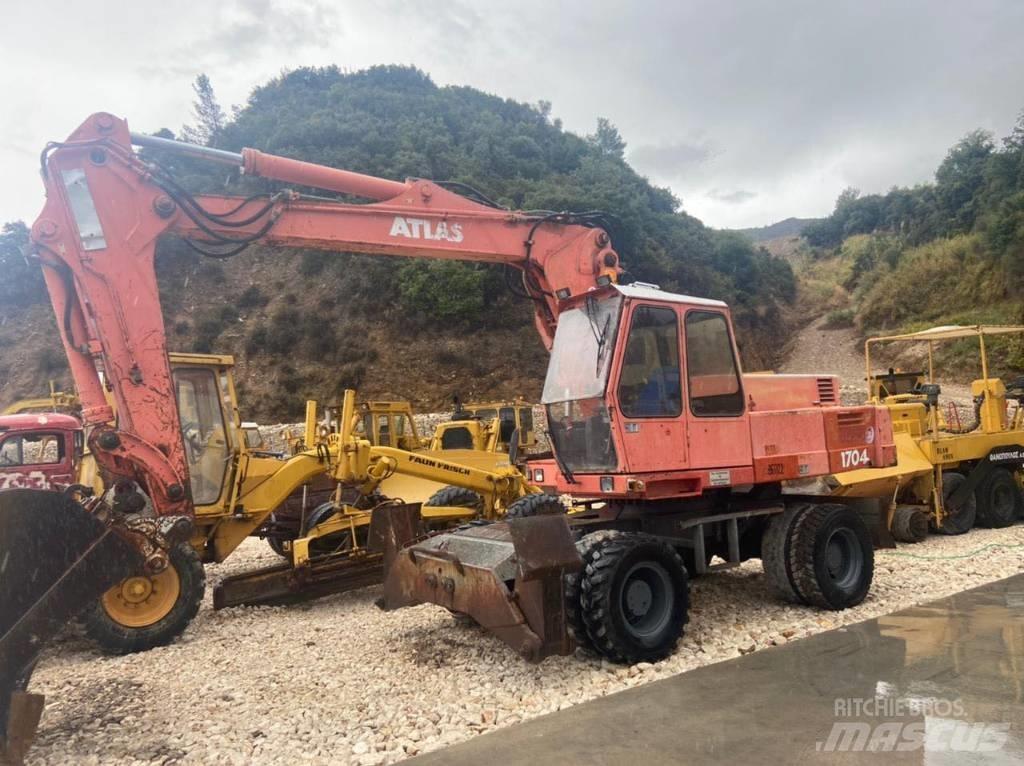 Atlas 1704 Gumikerekes kotrók