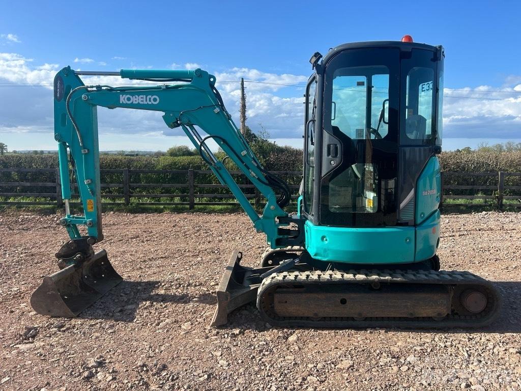 Kobelco SK 28 SR Mini kotrók < 7t