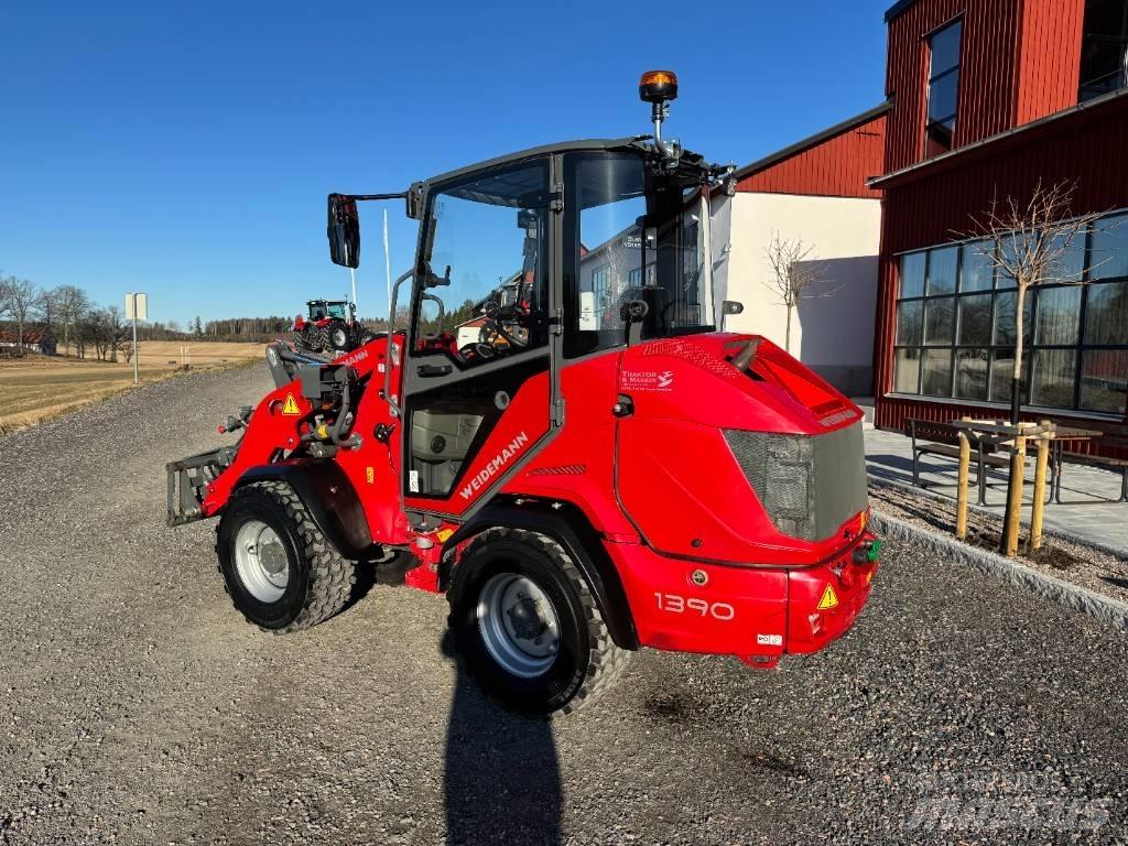 Weidemann 1390 Kompaktrakodók