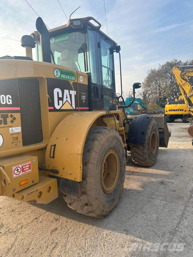 CAT 930 G Gumikerekes homlokrakodók