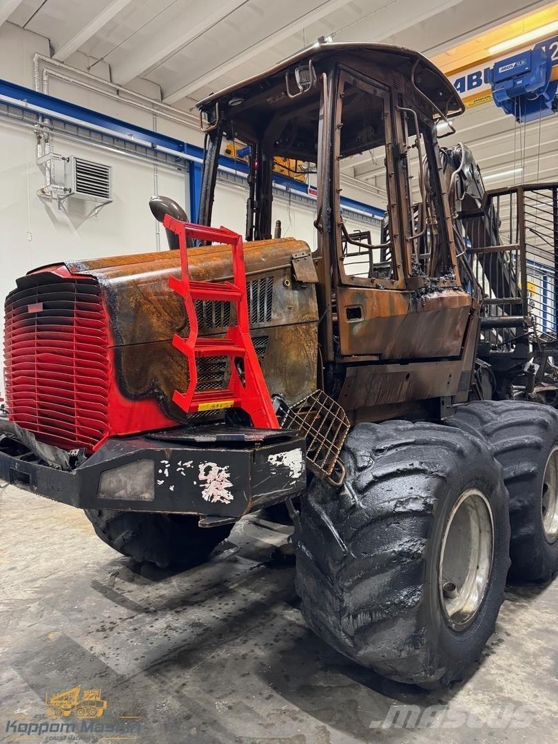 Komatsu 845 Kihordók