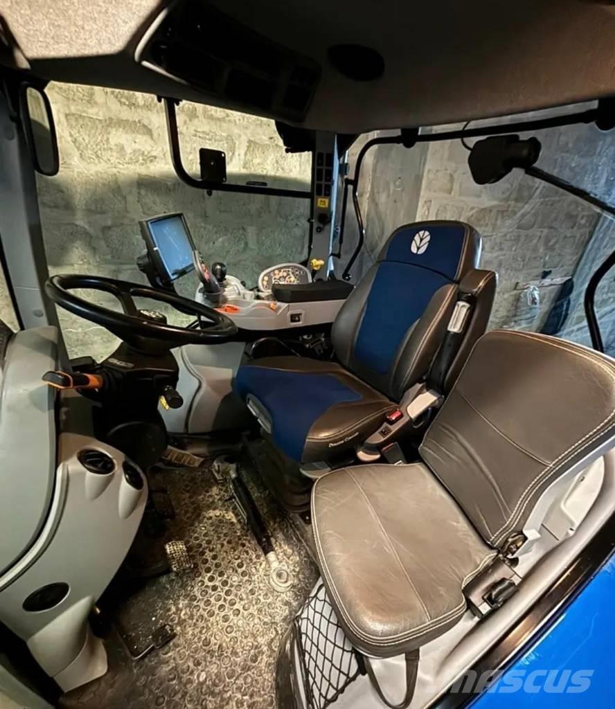 New Holland T 7.225 Traktorok