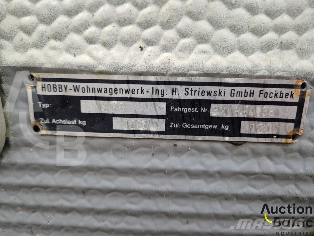 Hobby 495 Speciális konténerek