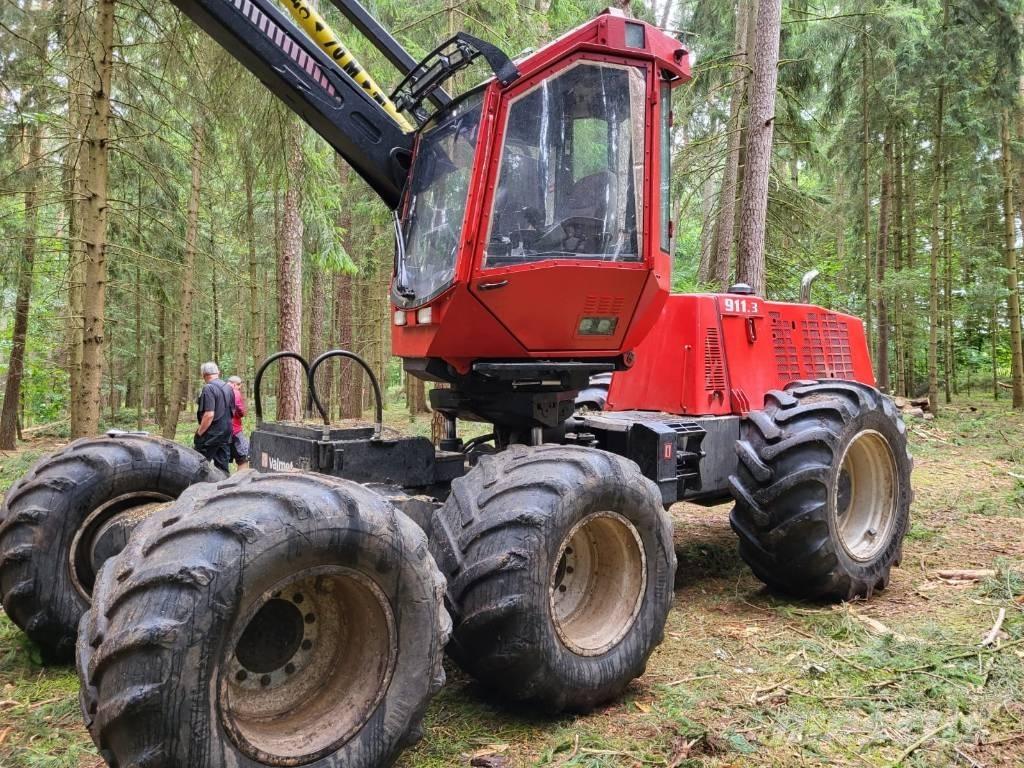 Valmet 911.3 Betakarítók